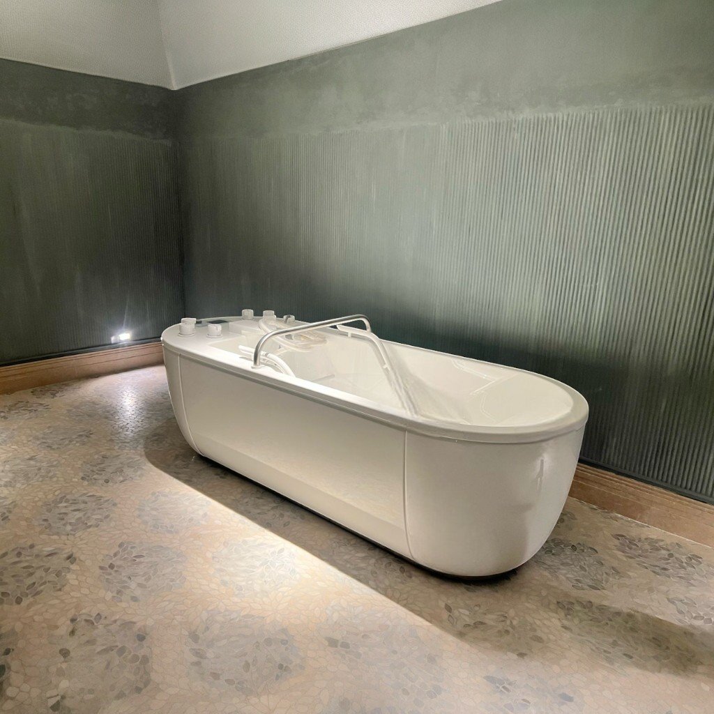 hydrotherapy-physiotherapy-medical-sensory-pool-massor-maroc (6)